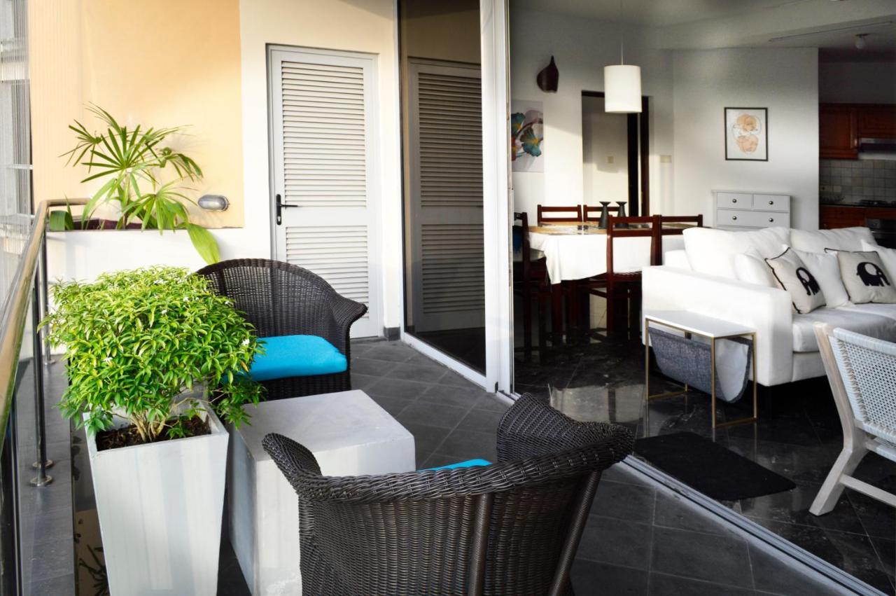 Apartment Great Location Living, Modern 2-bed With Pool & Gym Access, Amenities