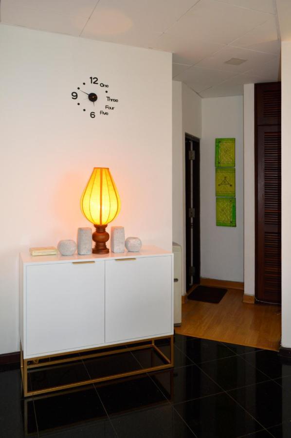 Great Location Living, Modern 2-bed With Pool & Gym Access, Amenities